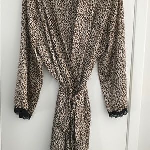 Leopard print robe size L/XL